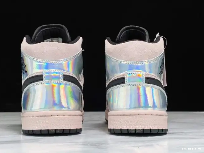 Rep Onekick Dirty Iridescent Powder Air Jordan Mid BQ6472-602 1 (W) 0514